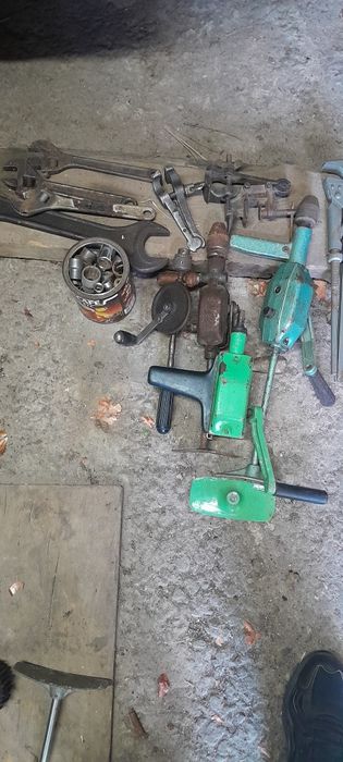 Продам инструмент для дома или дачи