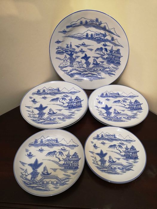 Conjunto de Pratos Vista Alegre