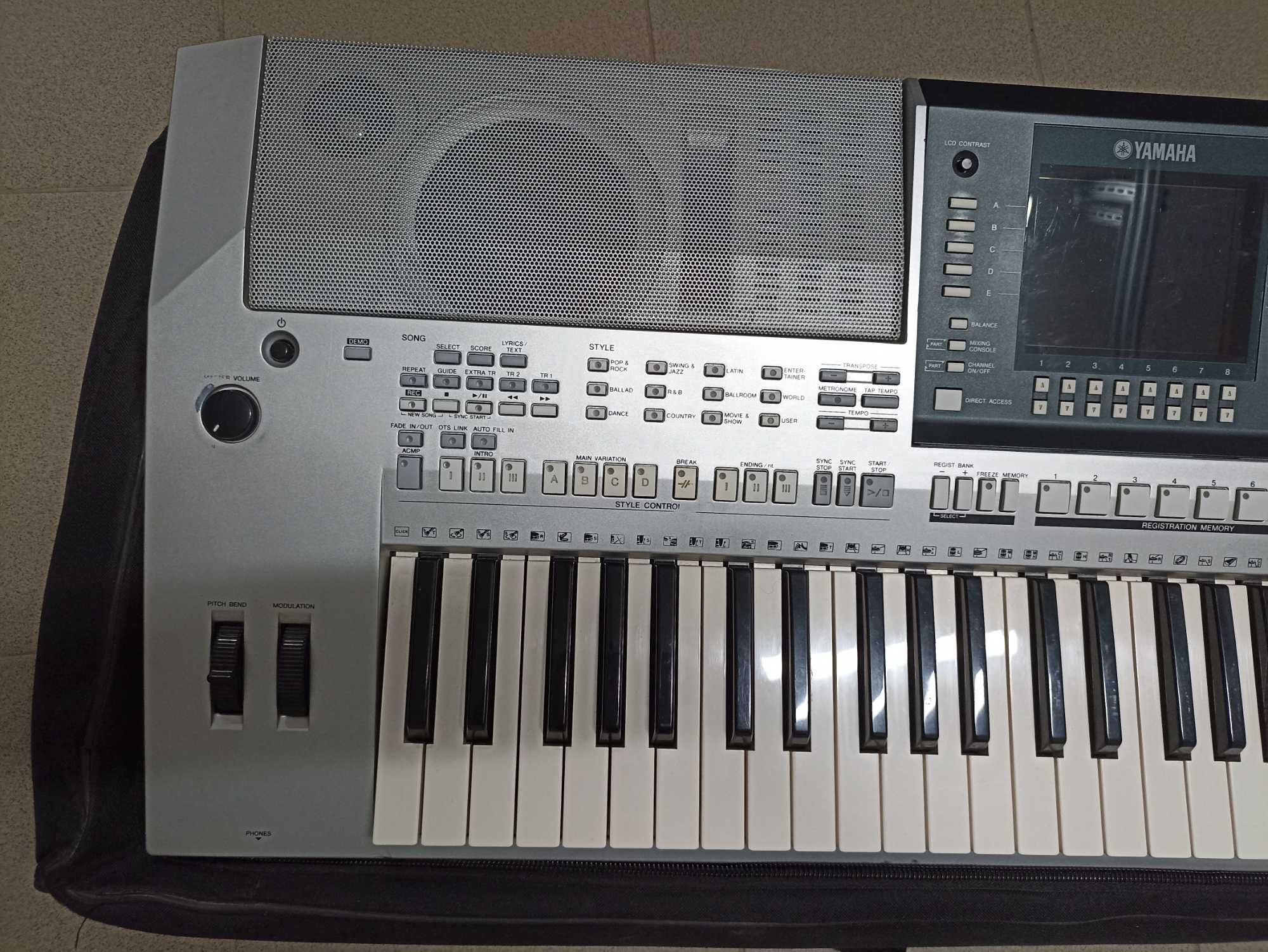 Yamaha PSR S 710