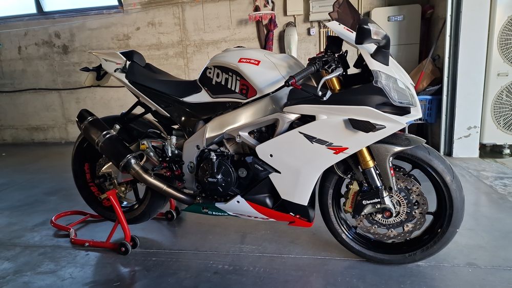 APRILIA rsv4'R aprc