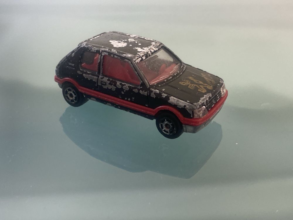 majorette peugeot 205 gti żelezniak autko model