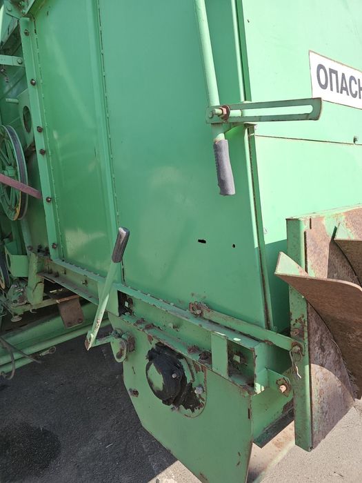 Комбайн дон 1500б