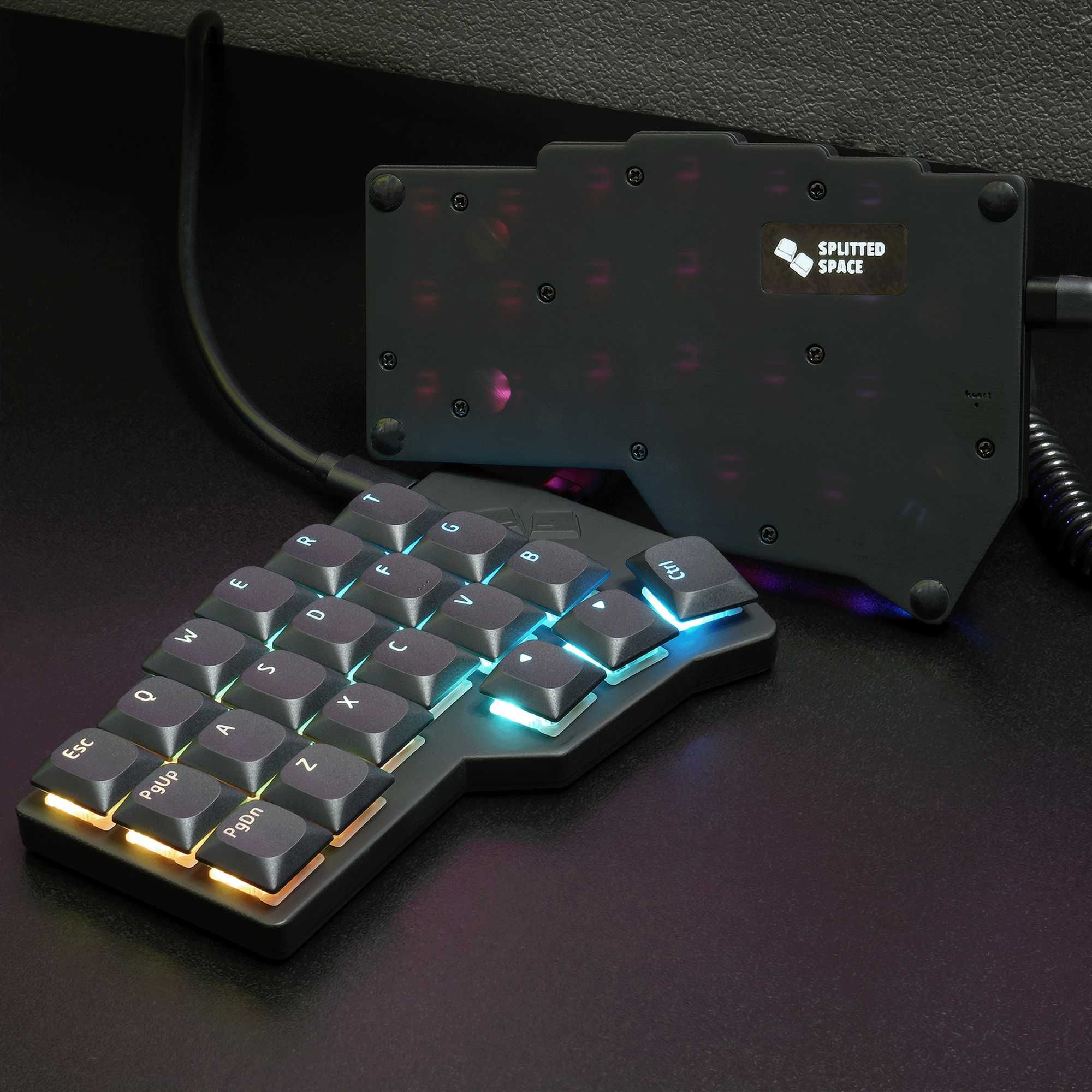 Низькопрофільна спліт клавіатура Cleo KS на механічних свічах Gateron