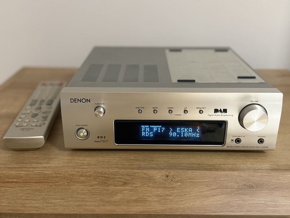 Denon DRA-F102DAB - amplituner stereo 2.1 + pilot