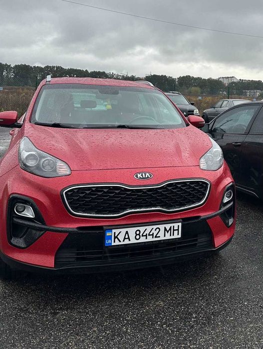 Продам сімейне авто Kia Sportage