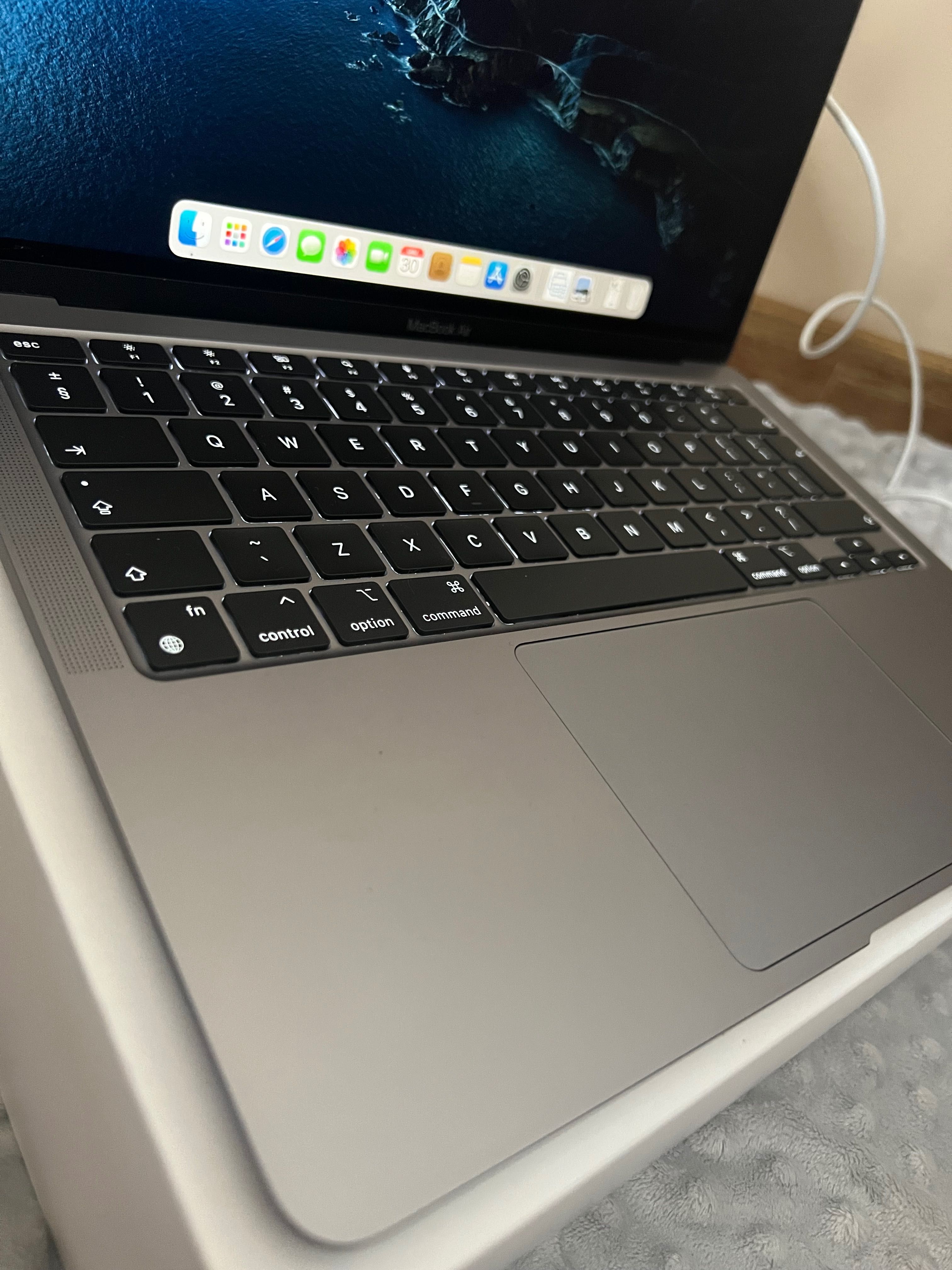 Macbook Apple M1 8gb ram 256ssd