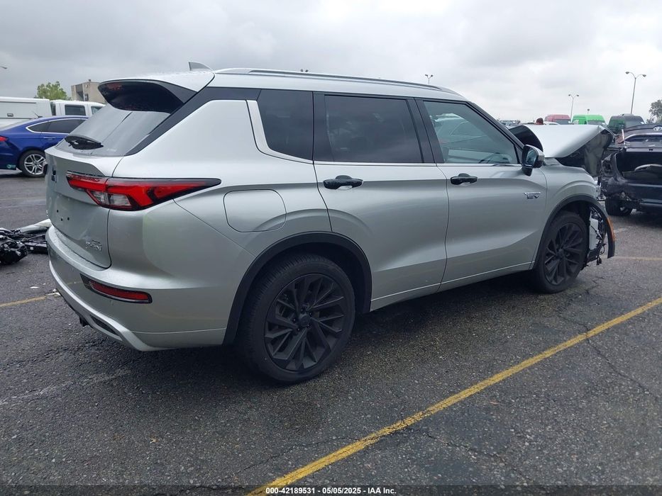 Разборка Mitsubishi outlander phev 2024 sel