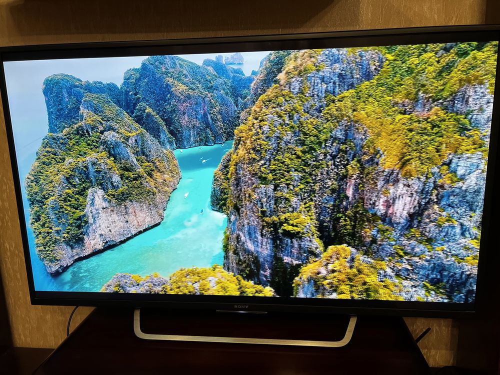 Продам телевизор Sony KD-55XD7005 SmartTV, 4 K