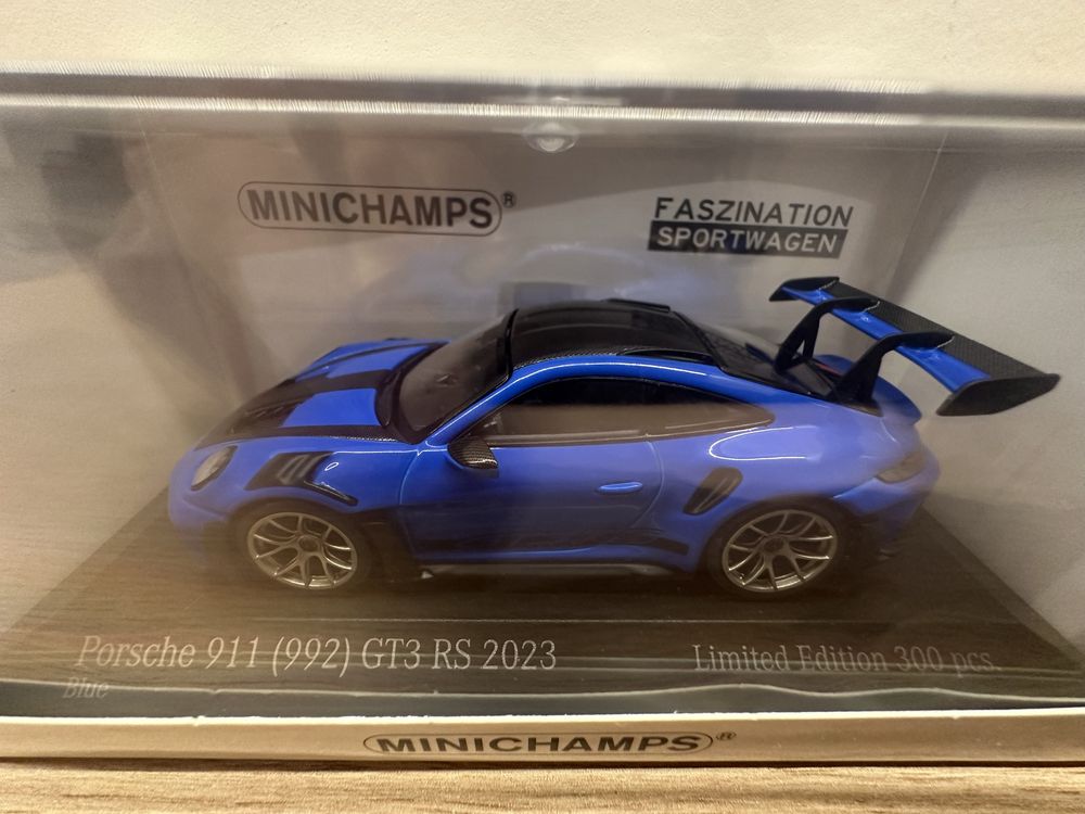 Porsche 911 gt3rs (992) 2023 weissach packet 1:43