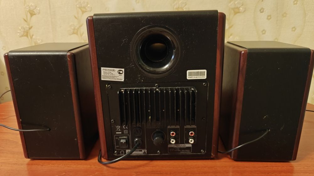 Акустическая система 2.1 Microlab FC330