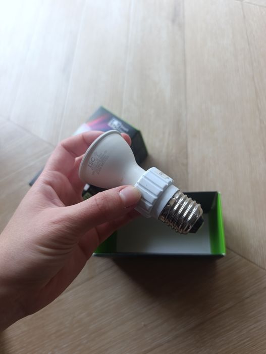 Żarówka lampka LED kolorowa