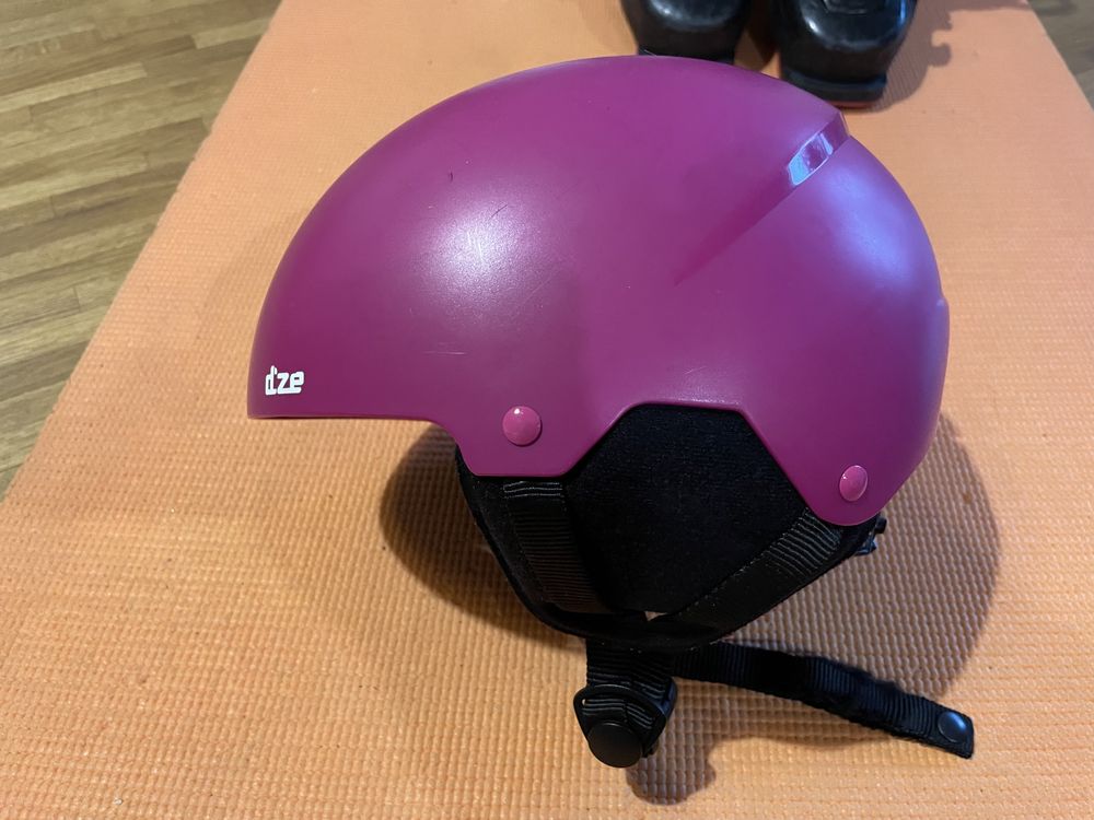 Kask narciarski dziecięcy 48-52 cm