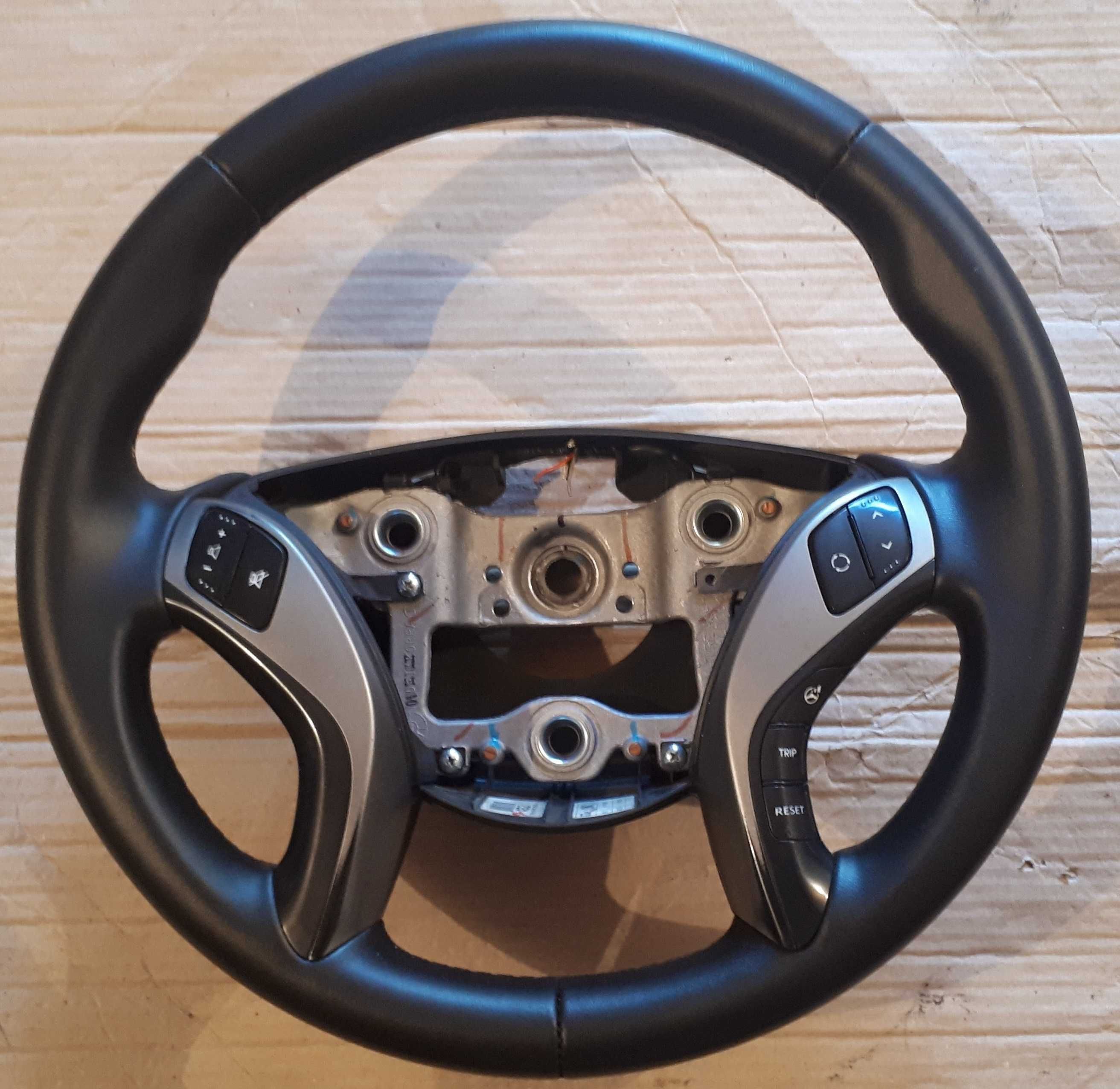 Перетяжка Руля Hyundai Accent , Getz , Elantra Santa Fe  Sonata Tucson