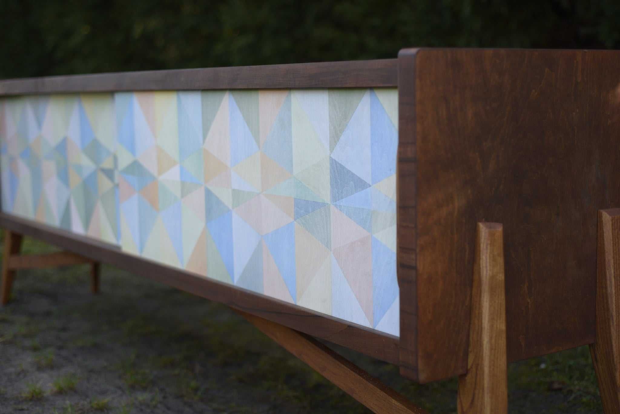 Sideboard -komoda z pastelową malaturą – Skandynawia – lata 60.