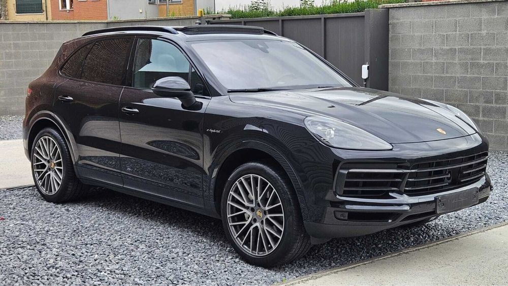 Porsche Cayenne 3.0 e-híbrido plug in 462cv