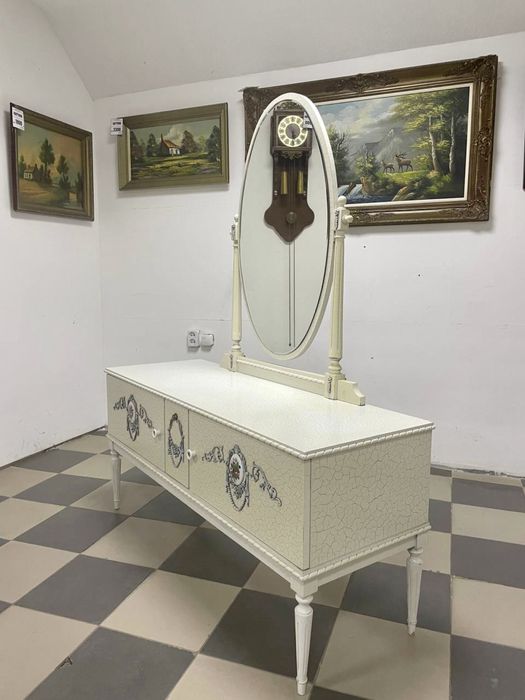 Спальний гарнітур ліжко трюмо тумба світильник кровать 1613