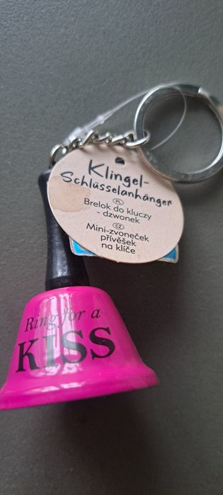 Dzwonek kiss ring