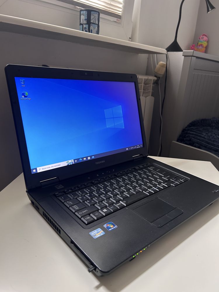 Laptop TOSHIBA s850
