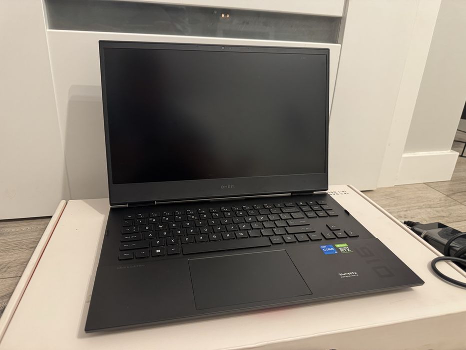 HP Omen 16 b00220nw - i5 / RTX 3050 Ti / 16 GB RAM - jak nowy