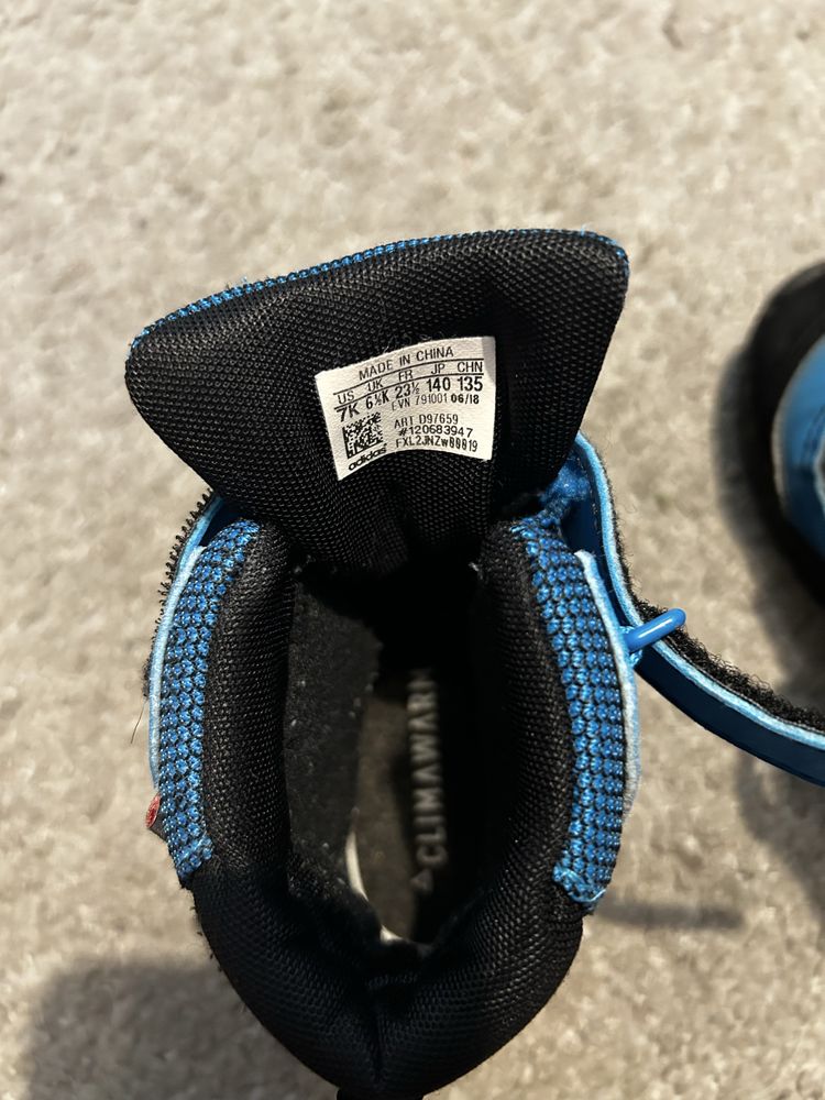 Buty zimowe kozaki adidas dla chłopca 23,5 wkladka ok 14,5 cm