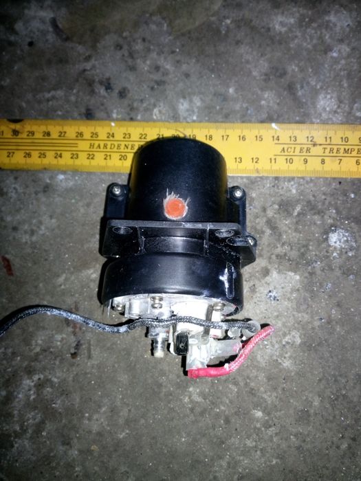 Нагреватель от пароочистителя.