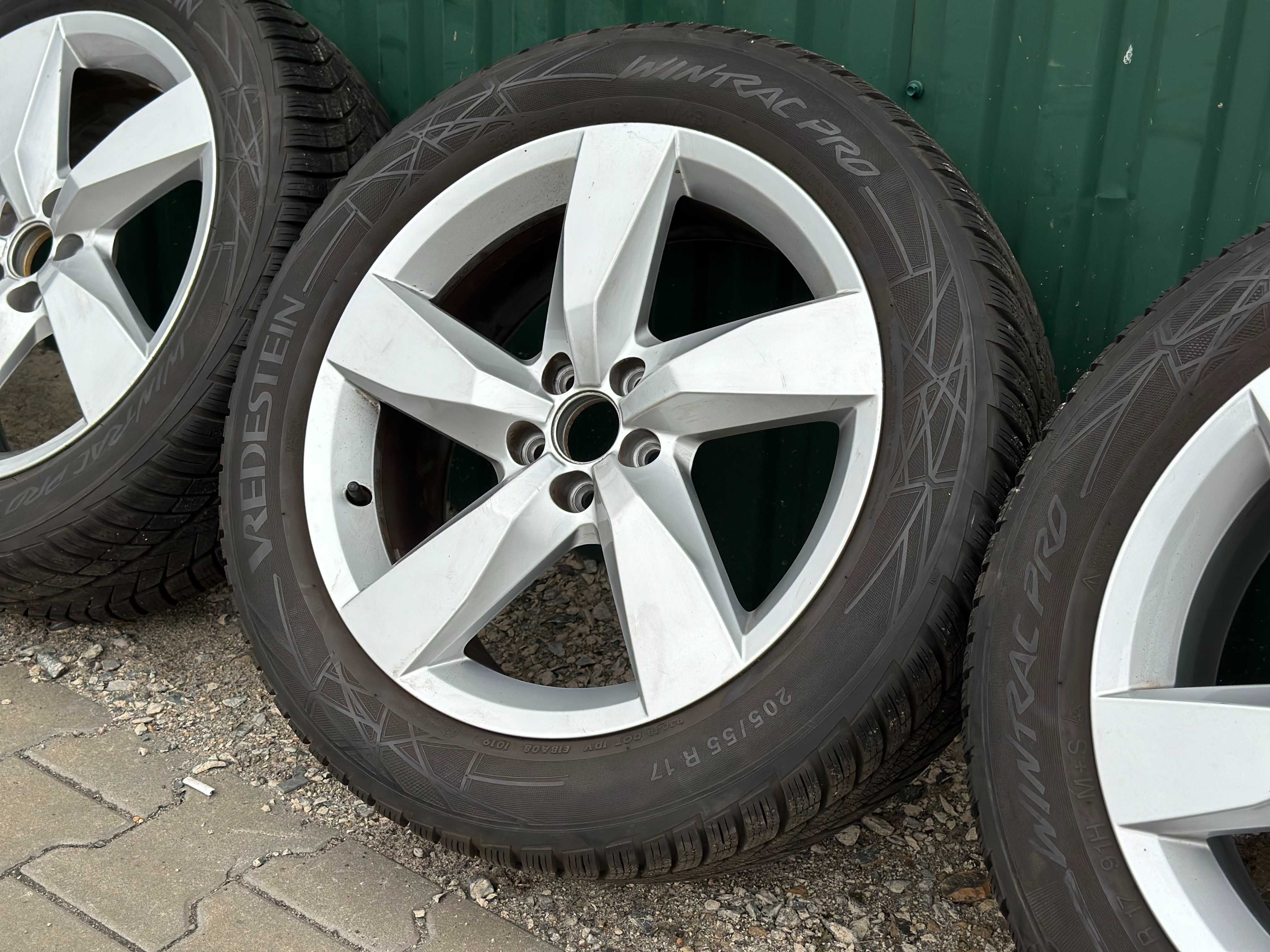 Диски 5/100 R17 6,5J ET39 T-Cross Skoda +205/55R17 Vredestein зима