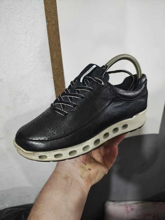 Buty skórzane Ecco na membranie Gore-Tex wodoodporny. Rozmiar 36