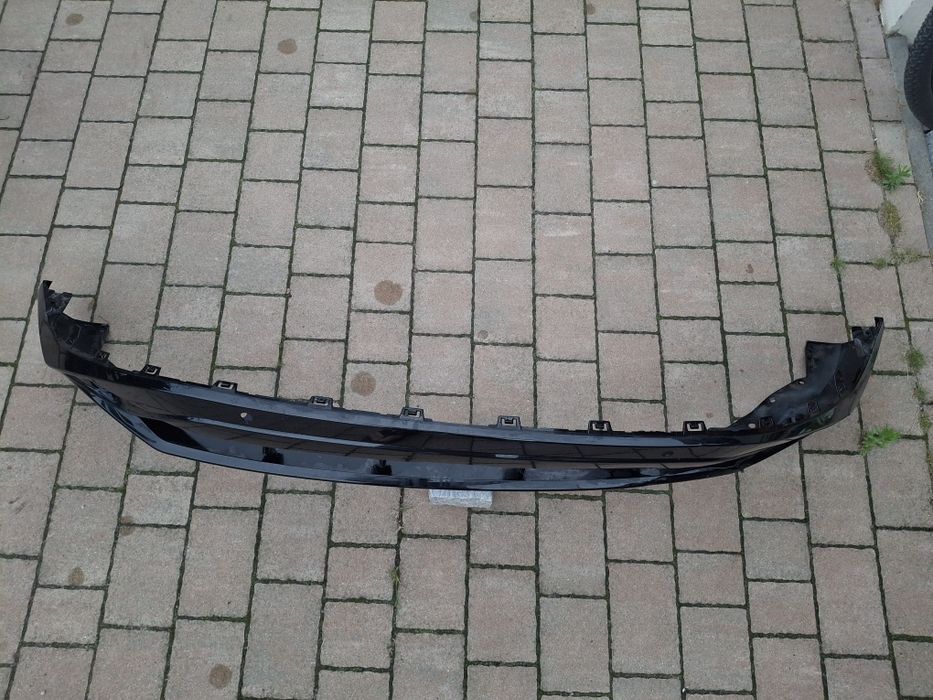 Dokładka zderzaka, spojler Nissan ariya