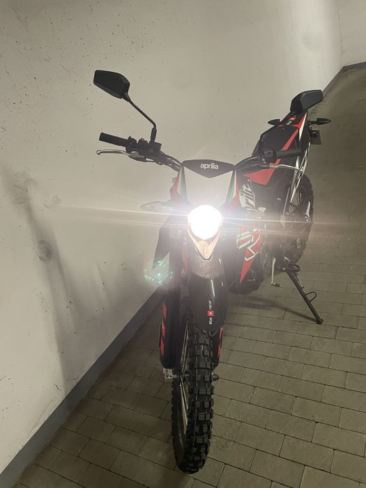 Sprzedam Aprilia RX 125 praktycznie nowy. Cross enduro FV
