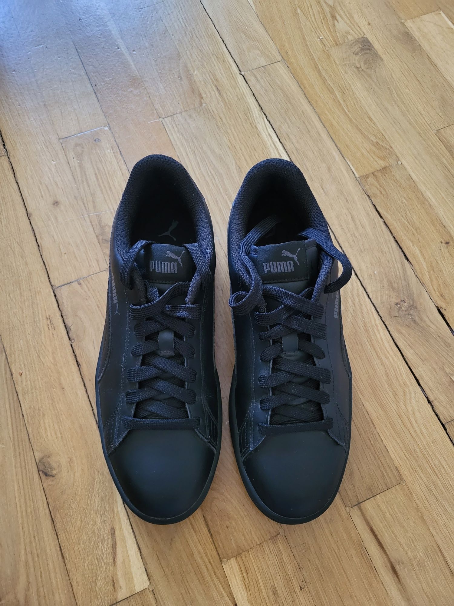 Снікерси кросівки шкіряні Puma Smash v2, 38,5 розмір