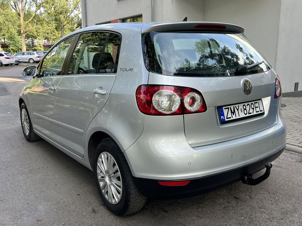 VW Golf 5 Plus 1.6 MPI 102KM 2007R Wersja TOUR PDC HAK Tempomat ISOFIX