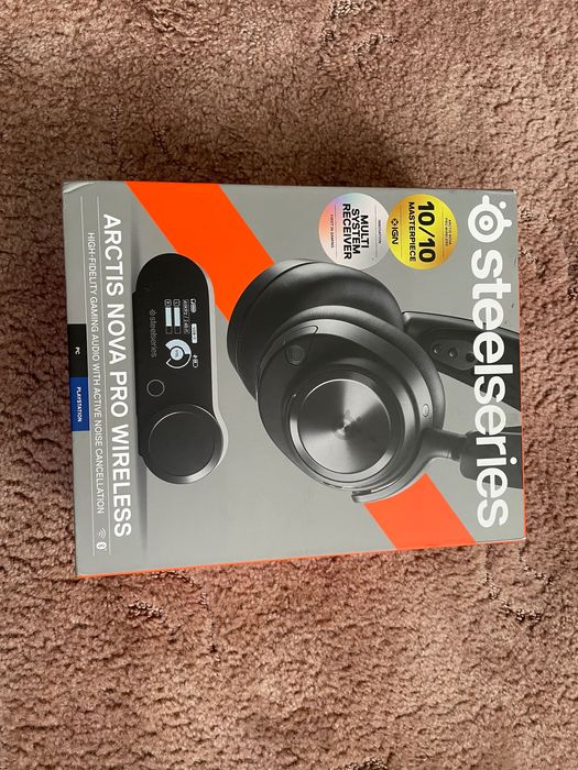 SteelSeries Arctis Nova Pro Wireless Gaming Headset