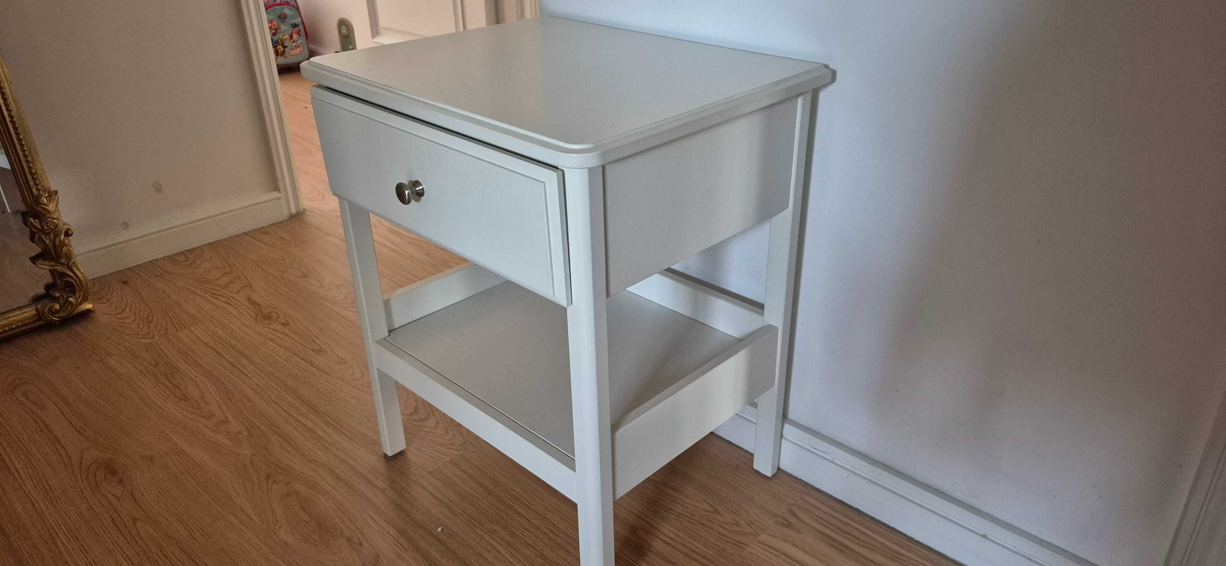 TYSSEDAL Mesa de Cabeceira 51x40