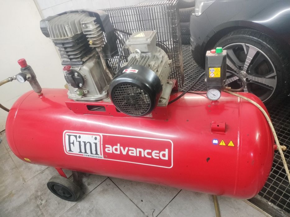 KOMPRESOR FINI MK 113 270l 5,5T 400V 3 LETNI!