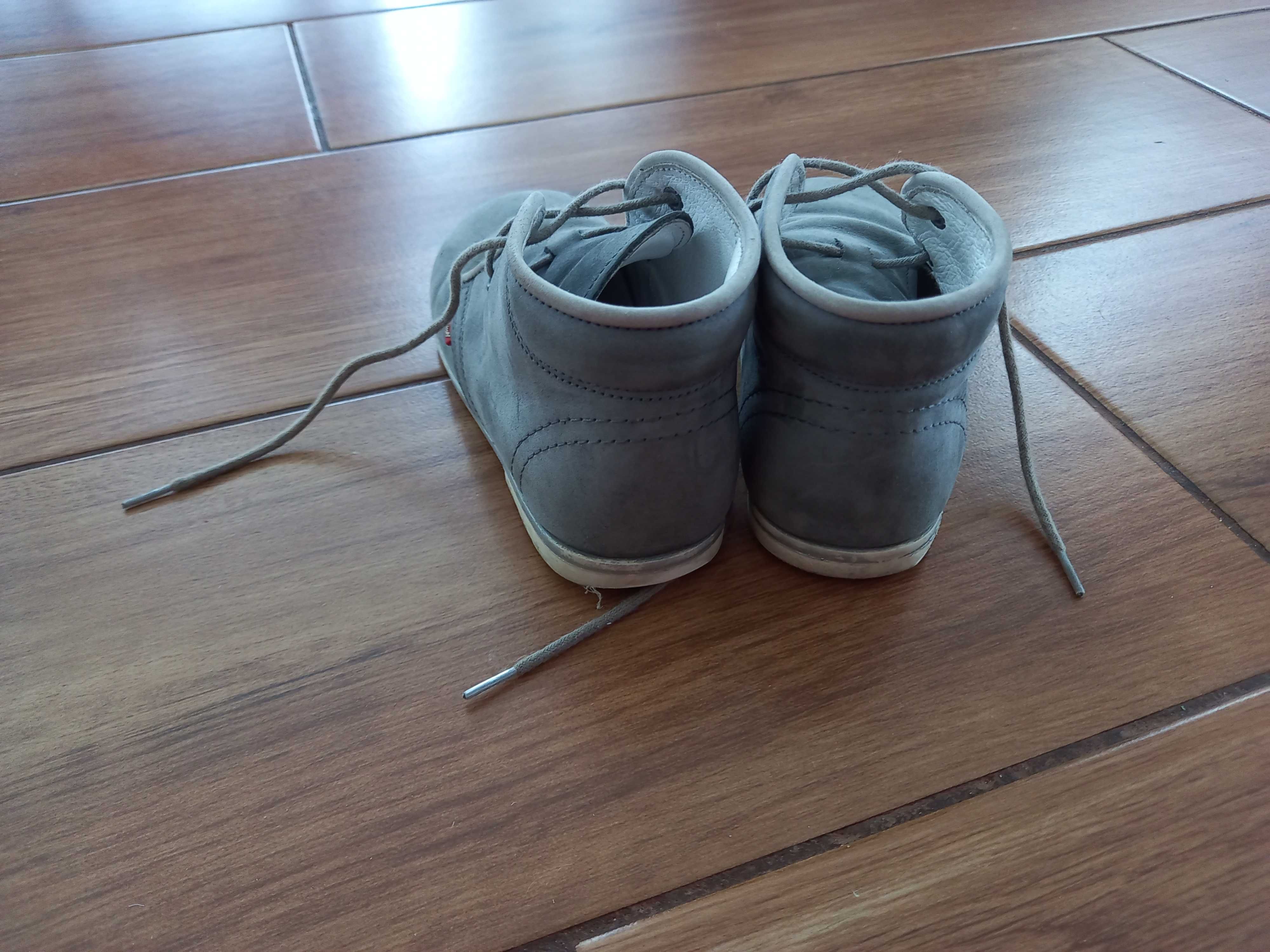 Buty trzewiki emel r 25