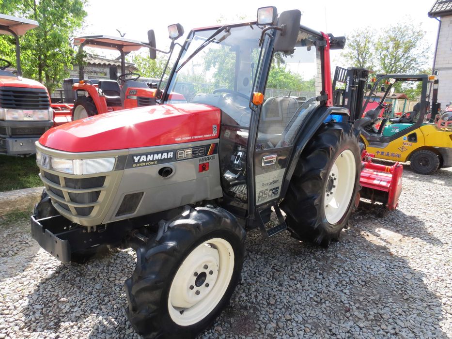 Yanmar японський мінітрактор трактор