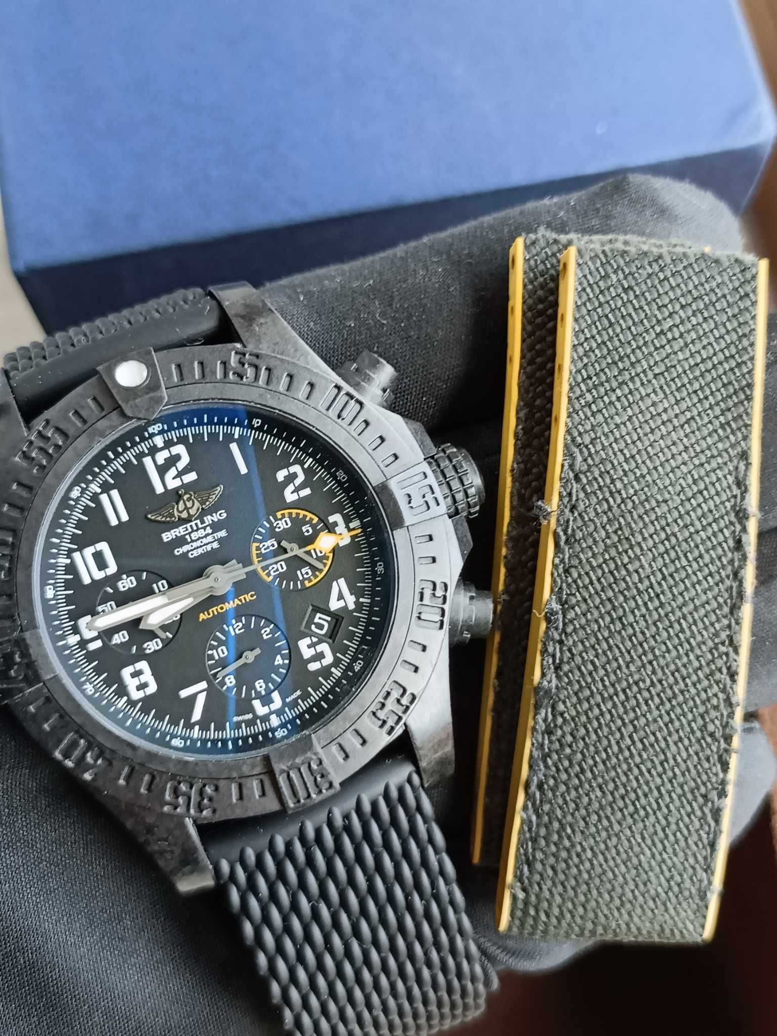 Breitling Avenger Hurricane 45mm 2020r