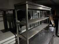 Bancada de apoio em inox para restauração