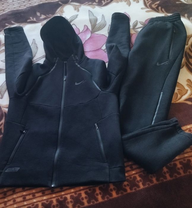 Чоловічий зимовий спортивний костюм Nike