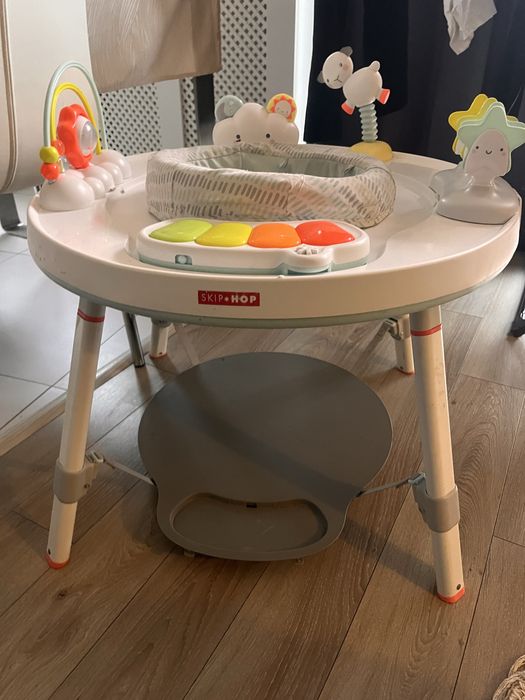 Skip Hop interaktywny stolik 3w1