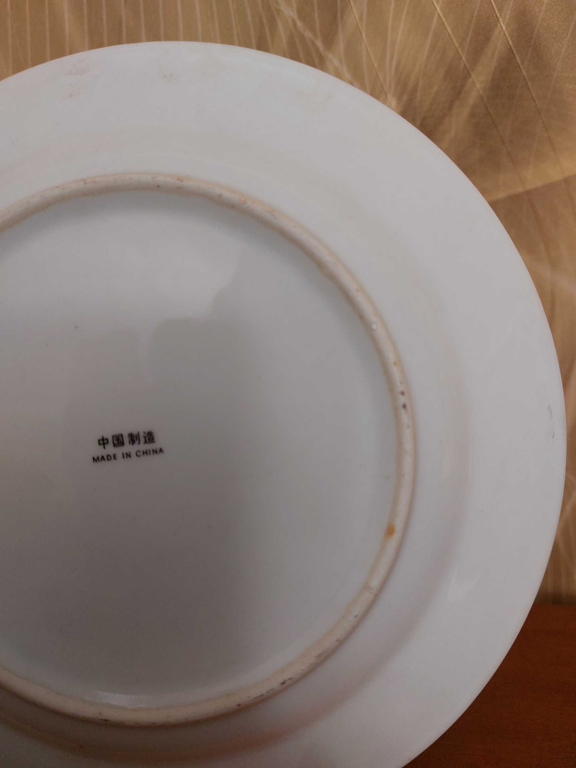 Porcelana chińska talerz motyw kwiatowy