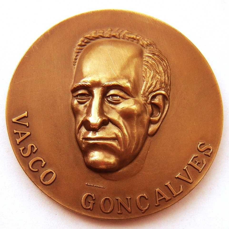 Medalha de Bronze Política General e Primeiro-Ministro Vasco Gonçalves