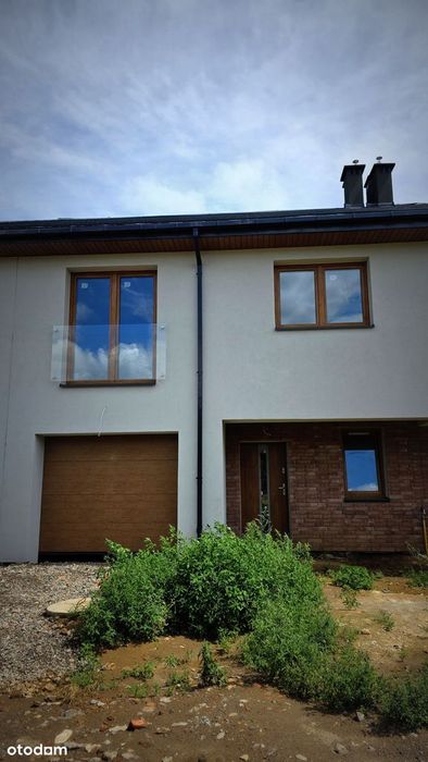 Czeladź Dom W Zabudowie Szeregowej Z Garażem -Stan Deweloperski