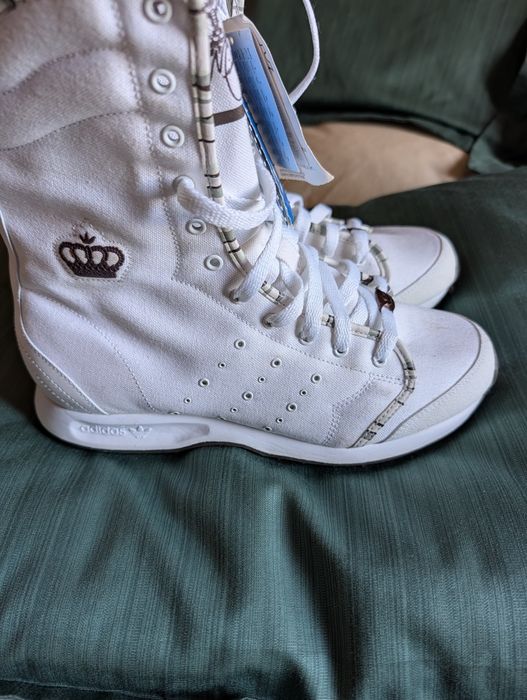 Botim casual novo  super.leve .