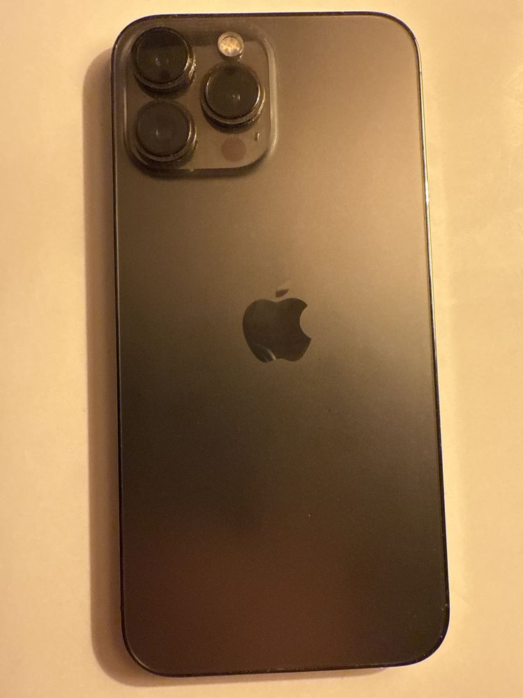Iphon 13 pro max 156 stan bardzo dobry