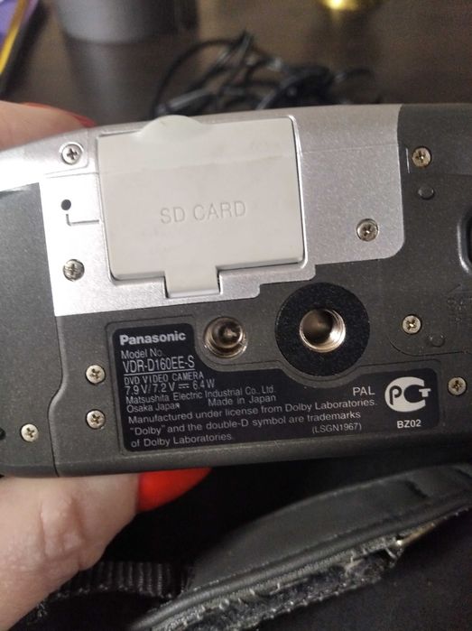 Продам видео камеру