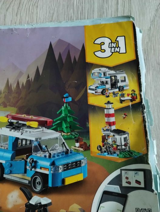 LEGO 31108 Creator 3w1 - Wakacyjny kemping z rodziną