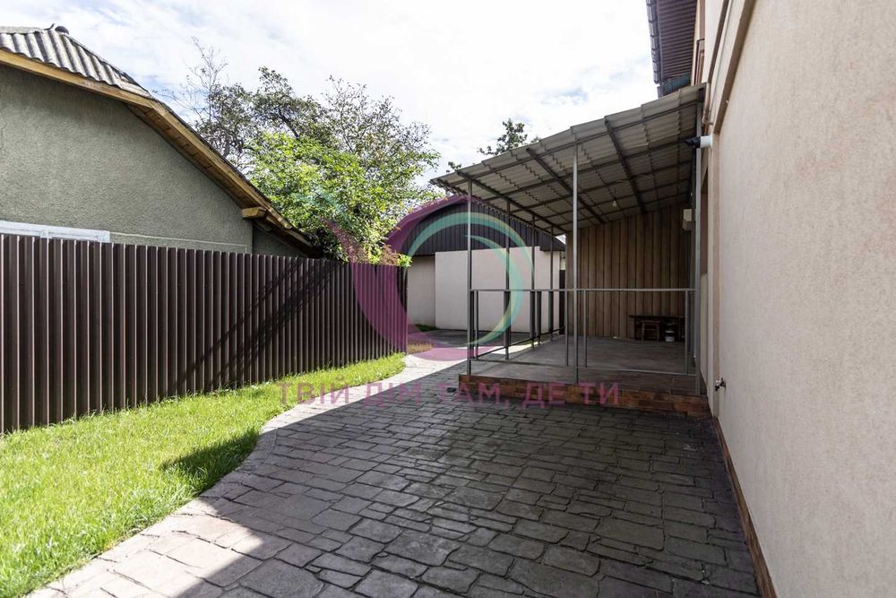 Новий ТОП Особняк з ремонтом Готовий до заїзду, в місті район Велмарт