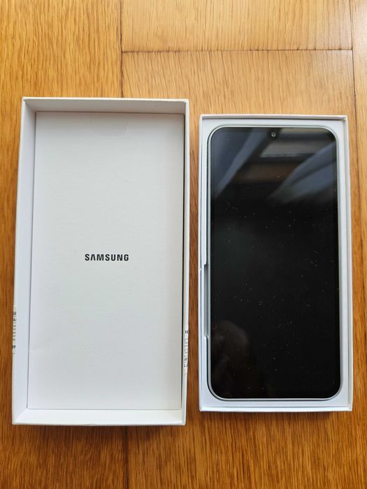 Telemóvel Samsung Galaxy A34 5G novo/nunca foi usado