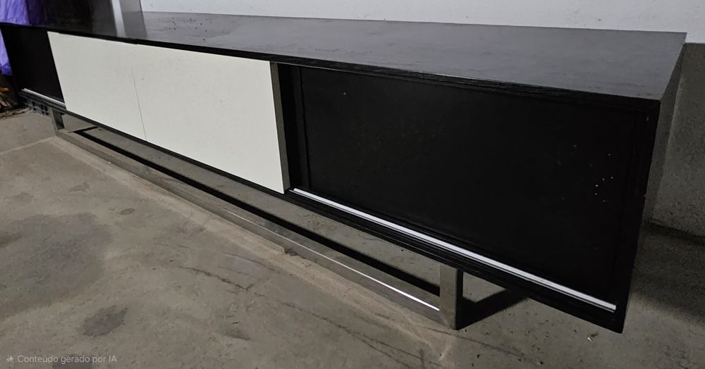 Móvel de televisão